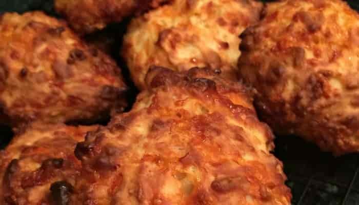 Cheddar chees puffs