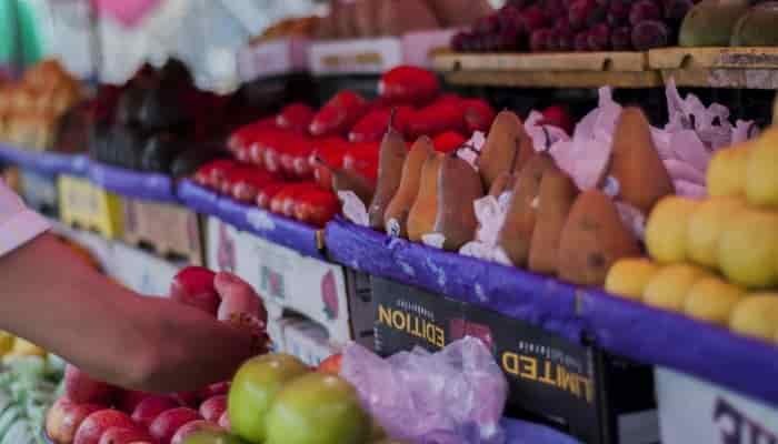 Don’t overspend on your fruit and veg – make sure you’re smart and buy fruit and seasonal vegetables to save as much as possible on your supermarket and grocery spend.