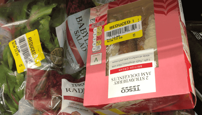 Best time to buy yellow sticker food in supermarkets