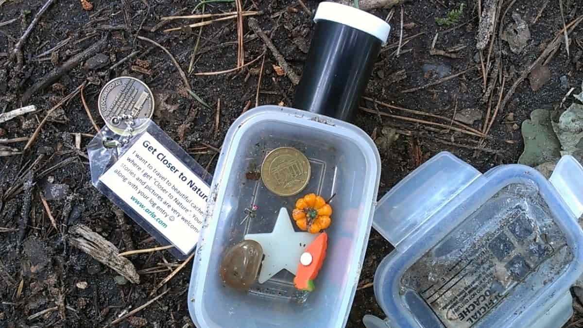 Contents of a hidden Geocache